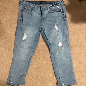 Seven7 Cropped Jeans